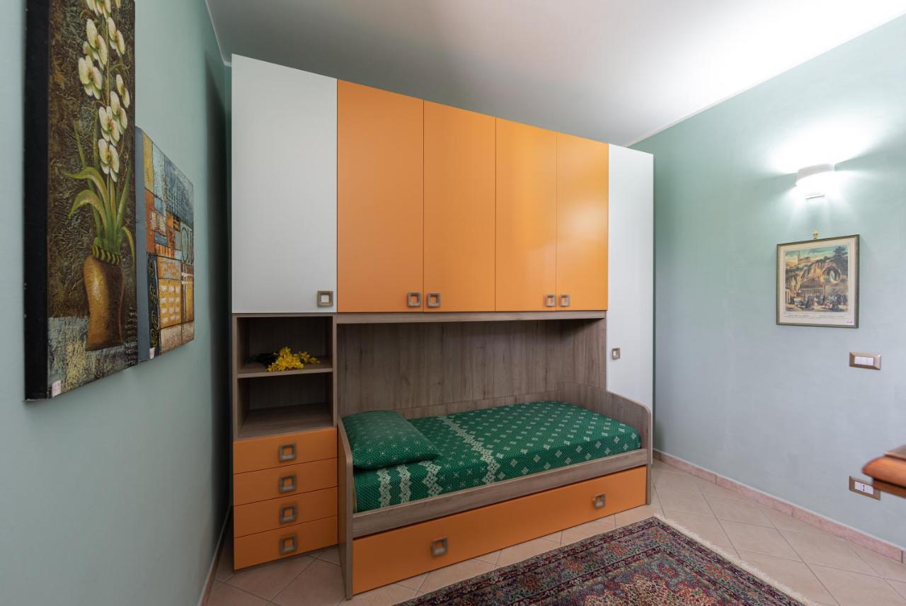 Arcobaleno Apartment Fondi Exteriör bild